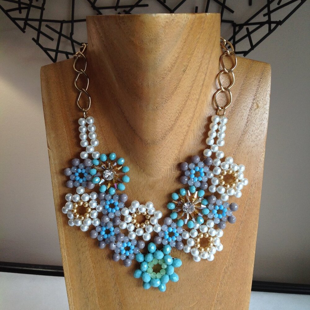 Pearl Crystal Rhinestone Bib Choker Flower Necklace